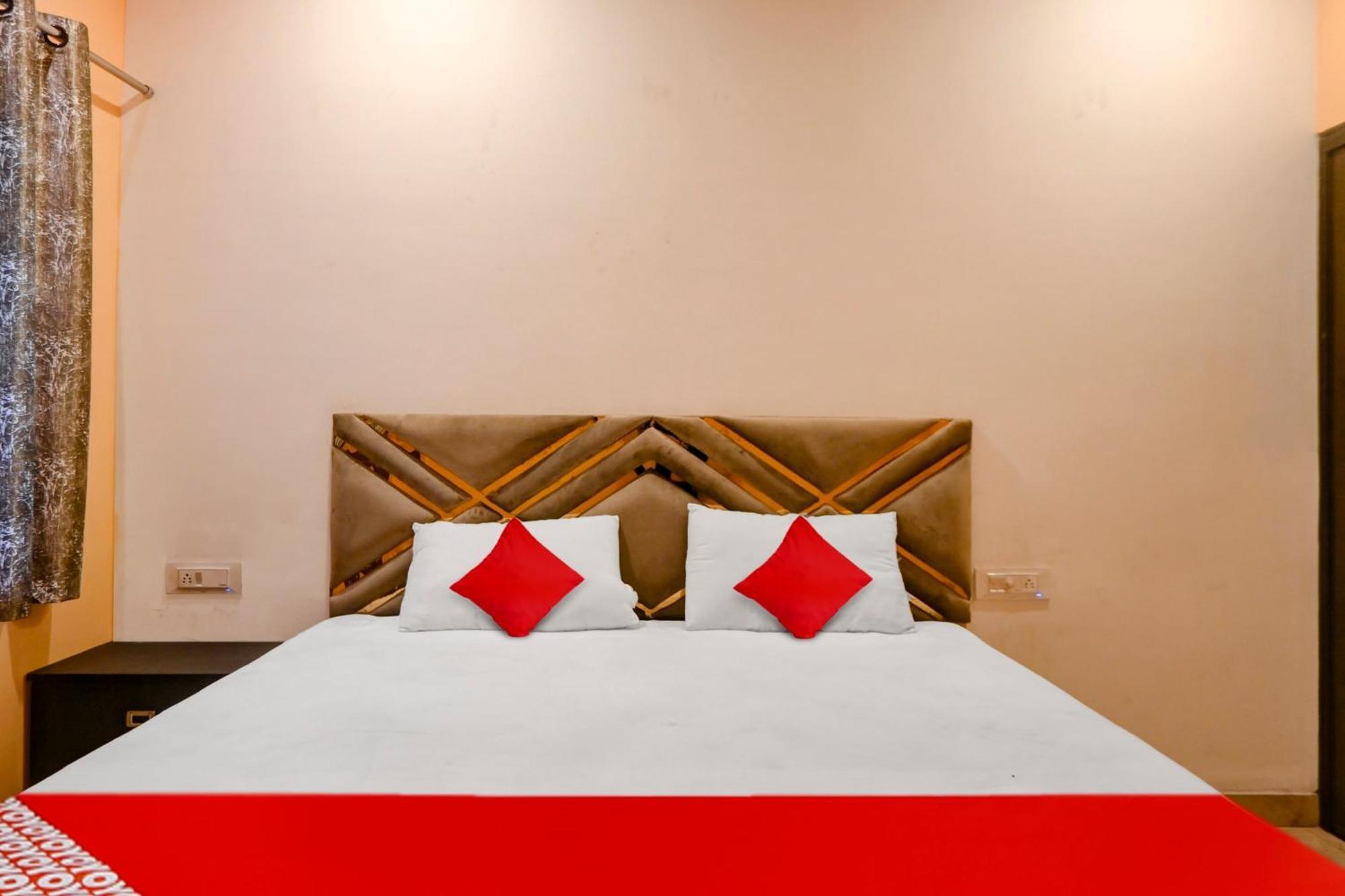 Hotel O Club Toronto Durg Zewnętrze zdjęcie